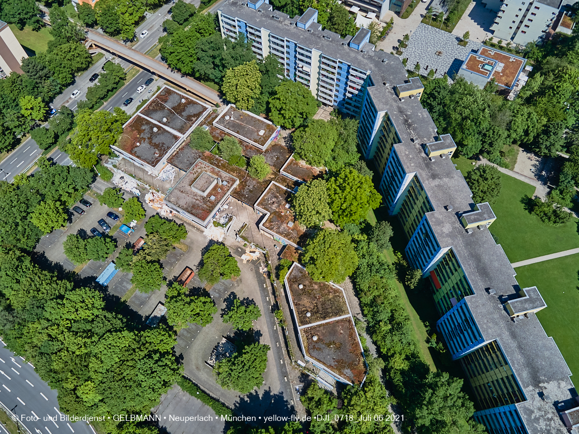 06.07.2021 - Einkaufs- und Wohnzentrum Quiddestraße in Neuperlach